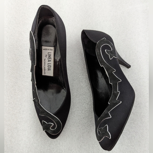 Vero Cuoio Other - Vero Cuoio satin embroidery details heels for teens size 34
